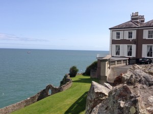View 2 with house with great view in the foreground
