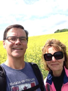 Selfies with mustard -- hold the ketchup!